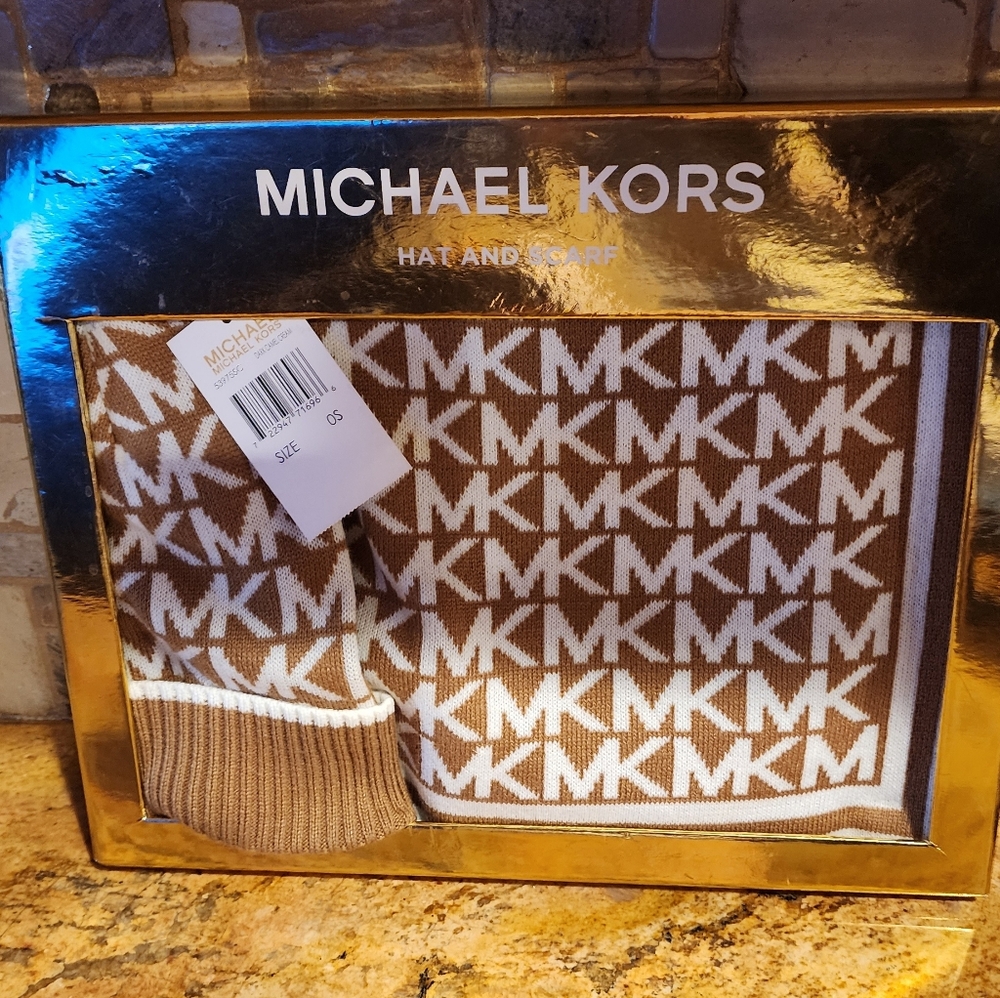 Michael Kors Tan and White MK Hat and Scarf Set